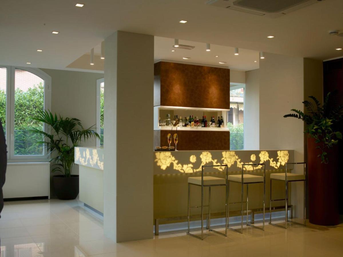 Virginia Palace Hotel Garbagnate Milanese Restaurant bilde